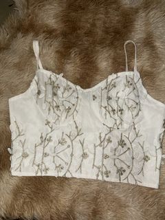 (Category: ) located in . Submitted by bea.chic (Listing ID 1452597674, Image 1). Description: .