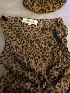 （分類：）位於 。 由 shopaholic_shoes 提交（商品編號 1452632540，圖片 1）。簡介： 。