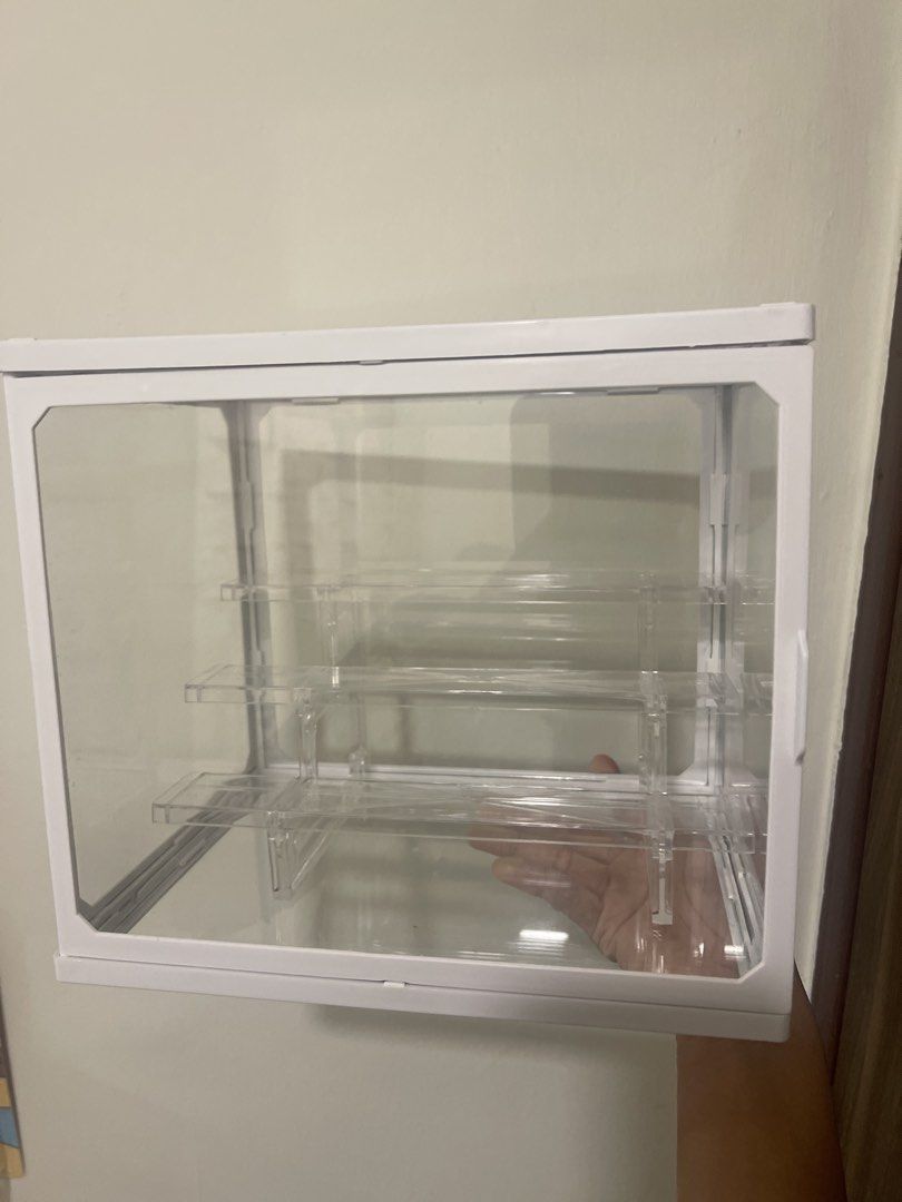 stackable Display case (Category: Shelves, Cabinets & Racks) located in Singapore. Submitted by forsaleforyou (Listing ID 1452594128, Image 1). Description: selling my display cases, in brand new condition. Have a few of them and it’s stackable. Selling for $10 each meetups can be discussed .
