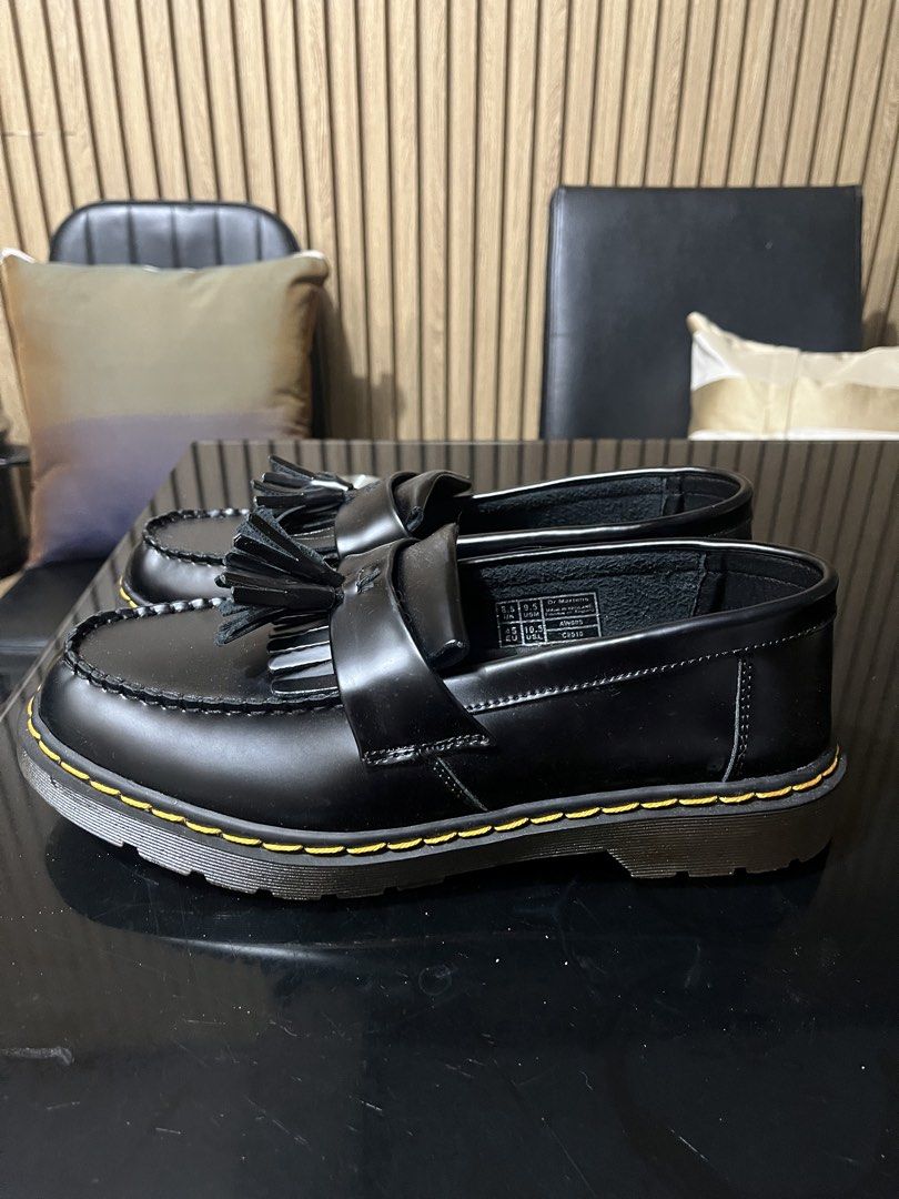 Dr. Martens Black Leather Tassel Loafers (Category: Dress Shoes) located in Imus. Submitted by jappanergo (Listing ID 1452634618, Image 2). Description: Classic Dr. Martens tassel loafers - Black leather - Signature yellow stitching detail on the sole - Never worn because I bought another shoe - Bought in Shoppee.