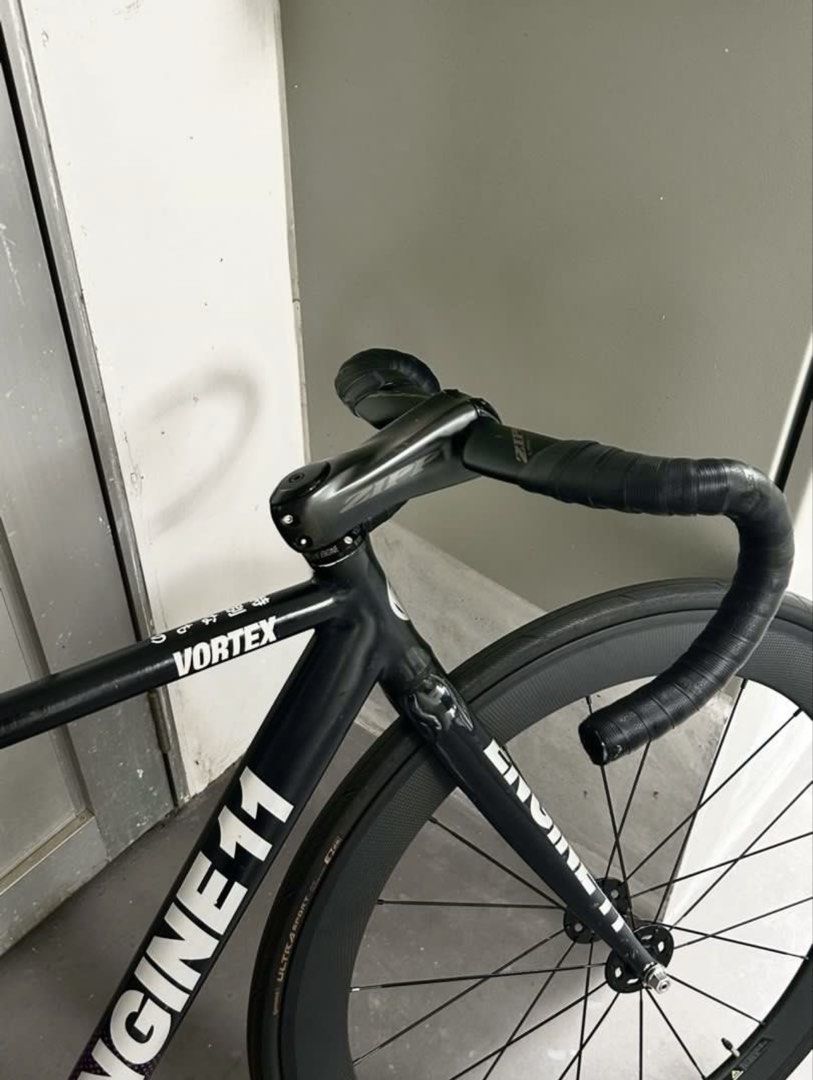 Engine 11 Vortex (Category: Bicycles) located in Singapore. Submitted by waynpayn (Listing ID 1452616692, Image 3). Description: wts fb only auth zipp 120mm topcap included oem sipp 40cm bar wrapped 50t skeace btw izumi chain 60mm nova conti ultrasport 16t spd cleat pedals everyth sell except nebula.