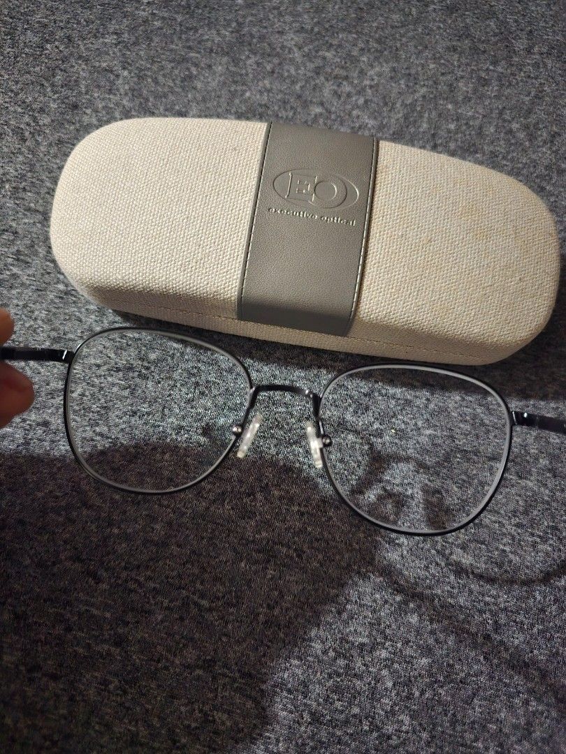 EO Executive Optical Eyeglasses (Category: Sunglasses & Eyewear) located in Manila. Submitted by zdeclutter1605 (Listing ID 1452639136, Image 2). Description: EO Newbury Eyeglasses Srp is 1599 selling for 500 used only once.