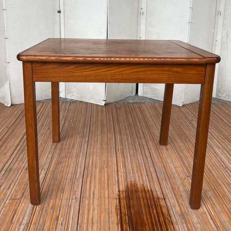 Extendable Table (Category: Tables & Sets) located in Meycauayan. Submitted by marygracecasimiro (Listing ID 1452660139, Image 1). Description: Extendable Table 4-6 Seater Price: 8,700 L32-47 x W27.5 x H27 In good condition♥️.