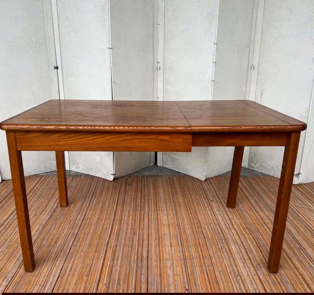 Extendable Table (Category: Tables & Sets) located in Meycauayan. Submitted by marygracecasimiro (Listing ID 1452660139, Image 2). Description: Extendable Table 4-6 Seater Price: 8,700 L32-47 x W27.5 x H27 In good condition♥️.