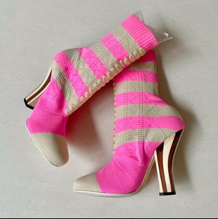 (Kategori: ) berada di . Dikirim oleh kiano_shoes (ID iklan 1452567913, Gambar 1). Deskripsi: .