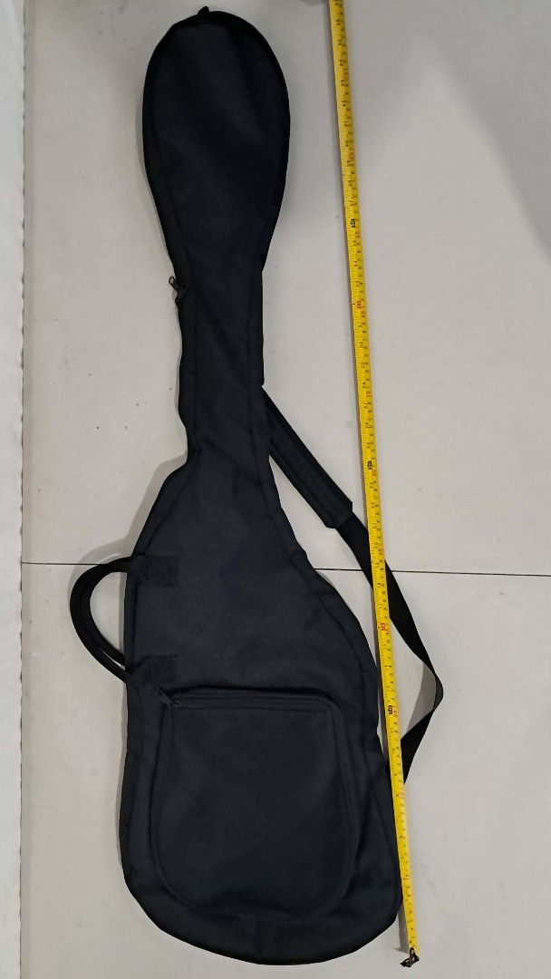 Fernandes Guitar Bag Gig Bag (Category: Musical Instruments) located in Bulacan. Submitted by amarijapansurplus (Listing ID 1452555443, Image 2). Description: 📌as is 📌WYSIWYG 📌First to pay basis 📌Auto pass sa COD iwas scam sa part ko 📌MOP: GCASH 📌MOD: Pick-up, Lalamove (motorcycle) or J&T/Flash Express/SPX Express 📌Return and Exchange Store Policy, Strictly No Refund 📌Loc. Panginay, Balagtas, Bulacan 🇯🇵AMARI Japan Surplus🇯🇵.