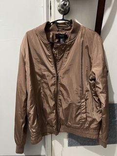 (Category: ) located in . Submitted by ecfcloset (Listing ID 1452548283, Image 1). Description: .