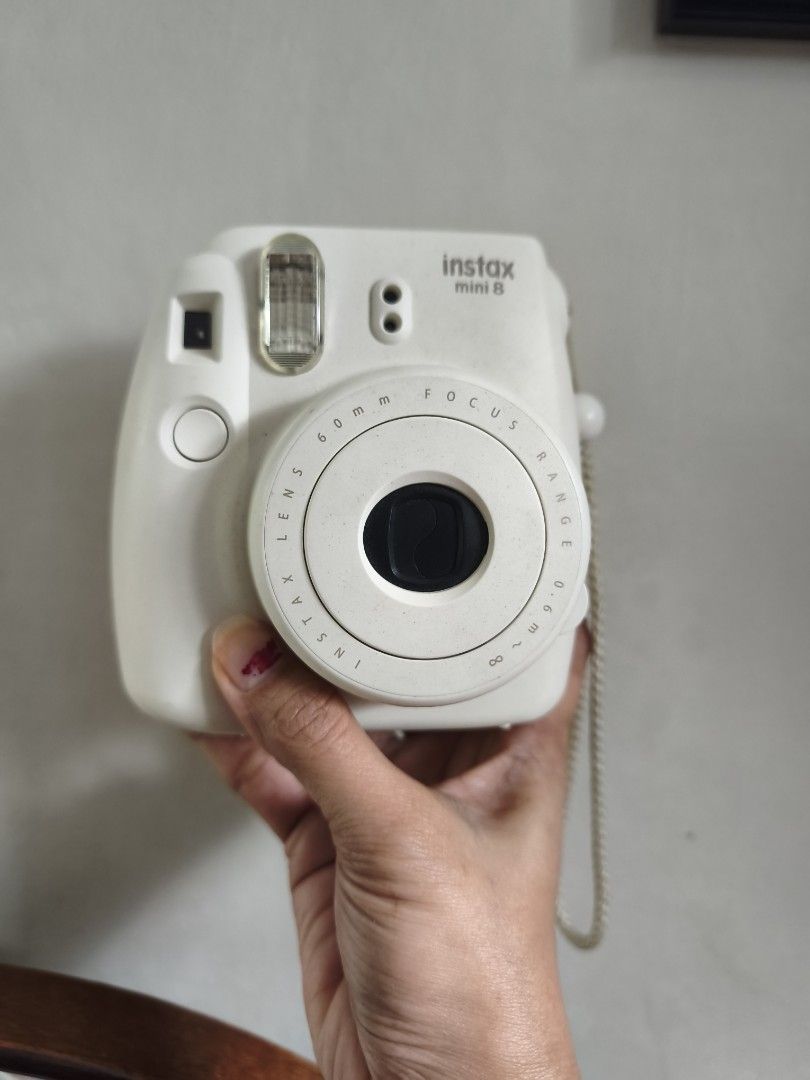 FujiFilm Instax Mini 8 (Category: Cameras) located in Quezon City. Submitted by uydaisy1979 (Listing ID 1452564835, Image 1). Description: No Power Bigla nalang hindi nag power.