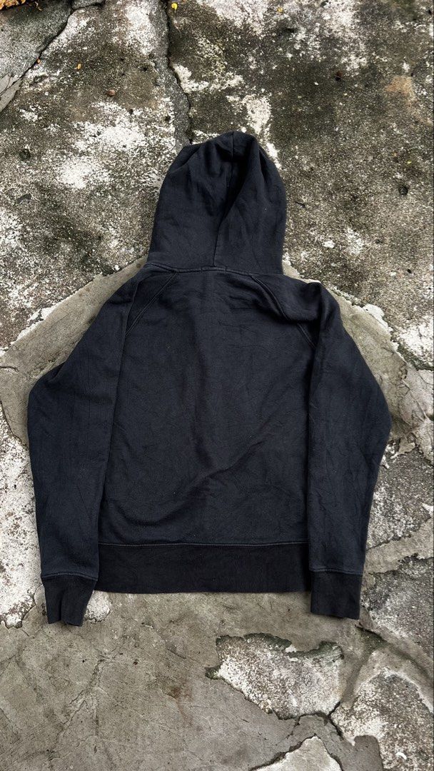 GAP JACKET (Category: Coats, Jackets and Outerwear) located in Ayer Itam. Submitted by jamieislovely (Listing ID 1452650442, Image 3). Description: 23 length Pit 19.