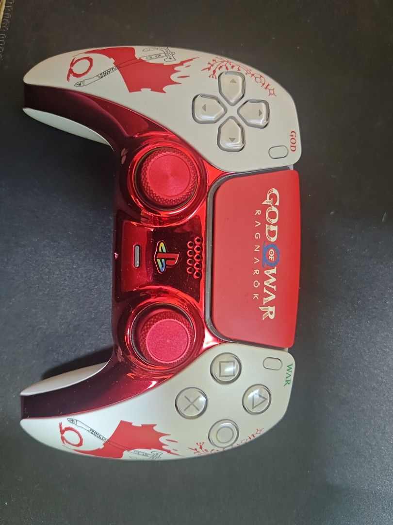 Ps5 controller (Category: Controllers) located in Alor Gajah. Submitted by khairulmah76563 (Listing ID 1452626217, Image 1). Description: - Custom God of War Ragnarok themed controller -Controller only - Fully functional and works great - joystick dah tukar guna TMR JOYSTICK (x mudah rosak) -ada kesan hitam dlm gmbar - Ready for use -BOLEH NEGO KALAU SERIOUS BUYER -JAUH BOLEH POS SEBELUM AKHIR BULAN 9 SBB MASUK KULIAH -Nego smapi jadi.