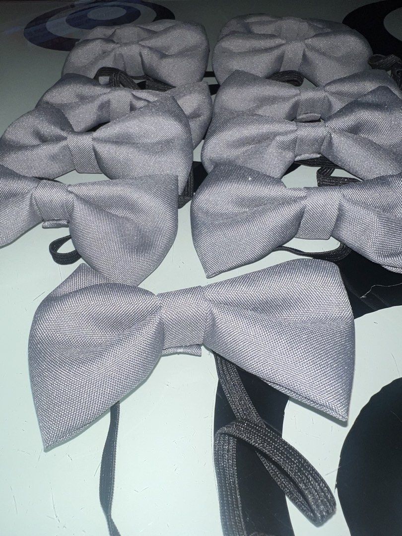 GRAY BOW TIE FOR GROOMSMEN (Category: Ties) located in Quezon City. Submitted by paudecluttering (Listing ID 1452618512, Image 2). Description: Never been used. RFS: change of color Color: Gray Size: Adult size 11 pcs available. 500 pesos take all 50 pesos each.