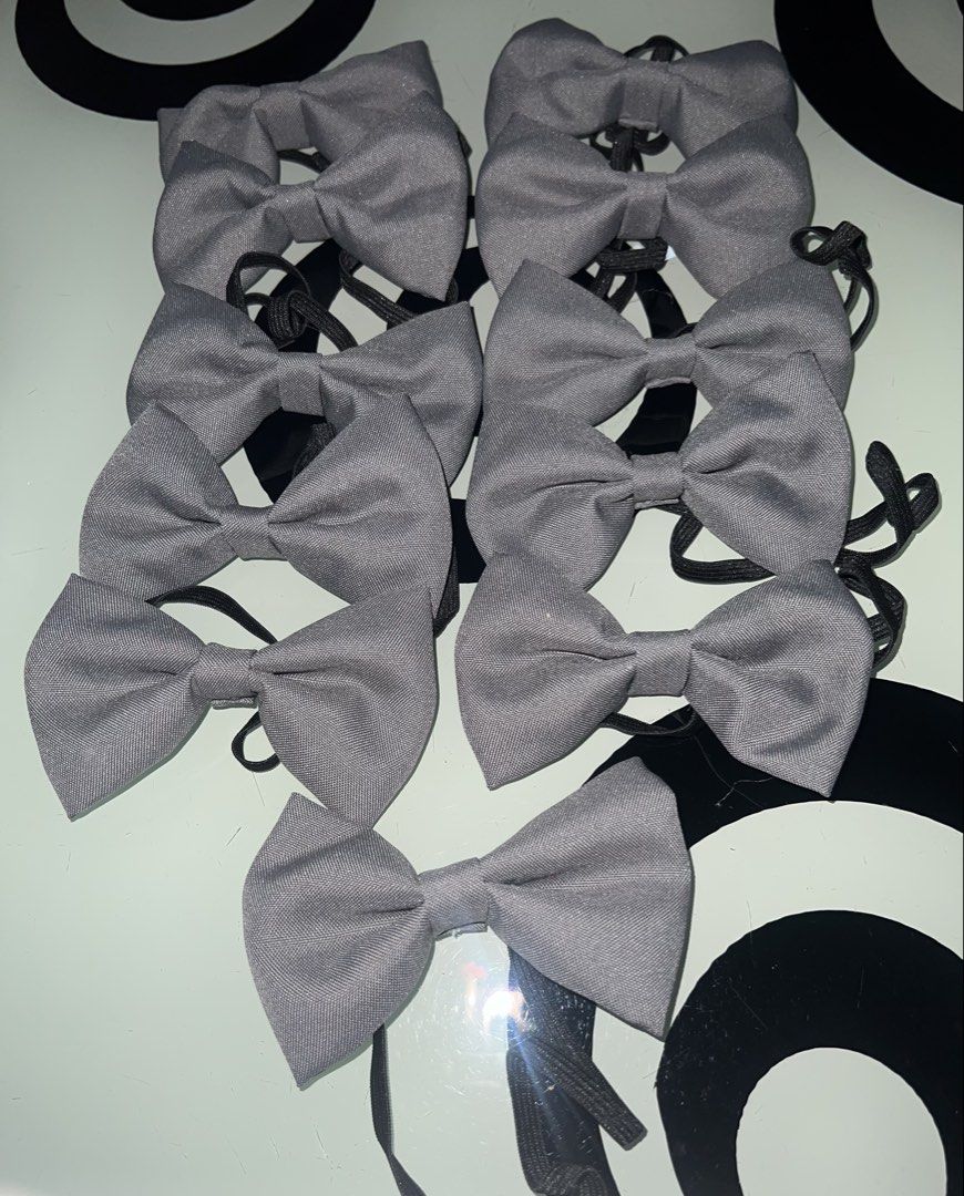 GRAY BOW TIE FOR GROOMSMEN (Category: Ties) located in Quezon City. Submitted by paudecluttering (Listing ID 1452618512, Image 3). Description: Never been used. RFS: change of color Color: Gray Size: Adult size 11 pcs available. 500 pesos take all 50 pesos each.