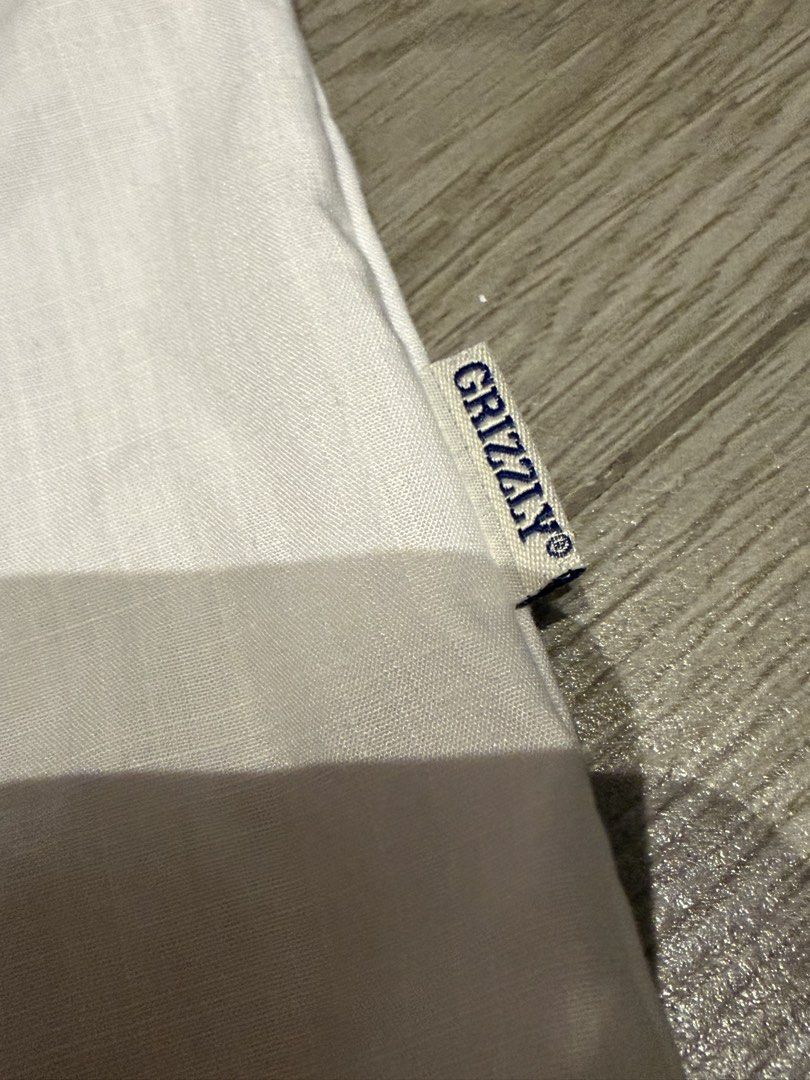 Grizzly white polo and shorts (Category: Babies & Kids Fashion) located in Quezon City. Submitted by lustitia (Listing ID 1452574436, Image 2). Description: Brand new and never used. Wrong size. .