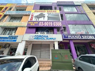 (Category: ) located in . Submitted by dzuldn70843 (Listing ID 1419572130, Image 1). Description: .