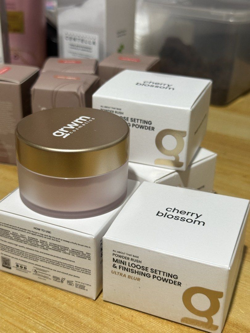 GRWM Cosmetics Cherry Blossom Mini Loose Setting Powder (Category: Makeup) located in Bacolod City. Submitted by xxclouderx_ (Listing ID 1452666039, Image 1). Description: - GRWM Cosmetics Cherry Blossom Mini Loose Setting Powder - Ultra Blur finish for a smooth look - Powder Rush formula - Ideal for setting makeup - Cute mini size for easy on-the-go touch-ups.