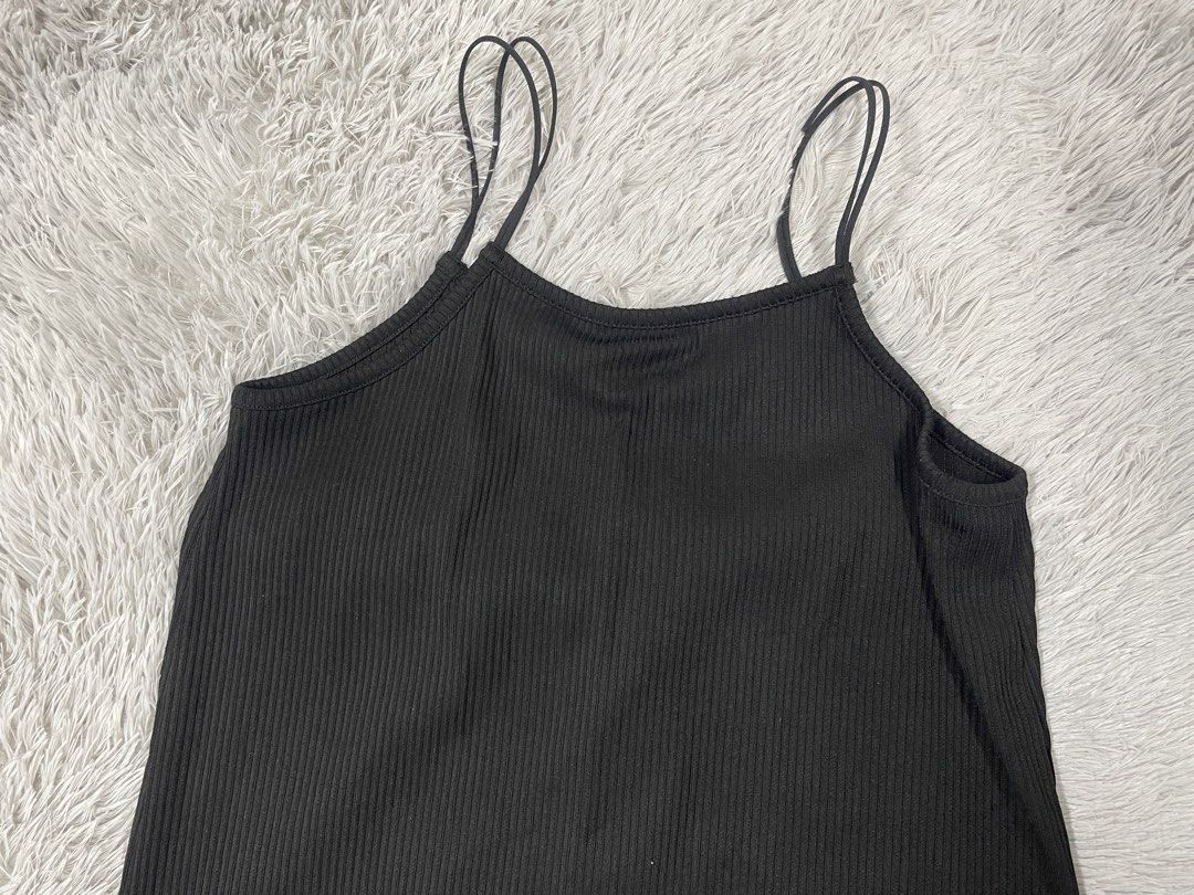 GU Ribbed camisole dress (Category: Dresses) located in Mexico. Submitted by addyshane78413 (Listing ID 1452567846, Image 3). Description: GU Ribbed camisole dress Medium on tag Color: black W:17 L: 43 MOP: Gcash ✅ Mine Now, Pay Now ✅ First to Pay, Gets the Item ❌No rush shipping 📍 PAMPANGA Courier: JnT 🚚🚚 PM 💌💌.