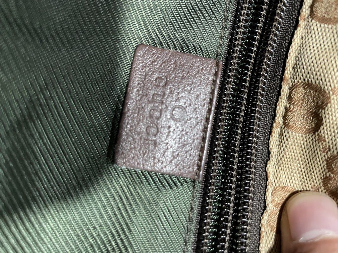 Gucci Cherry Line Handbag (Category: Luxury Bags & Wallets) located in La Trinidad. Submitted by outfit_chic.101 (Listing ID 1452671068, Image 3). Description: authentic .