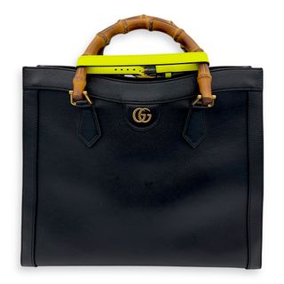 (Category: ) located in . Submitted by carousellluxury (Listing ID 1437472534, Image 1). Description: .