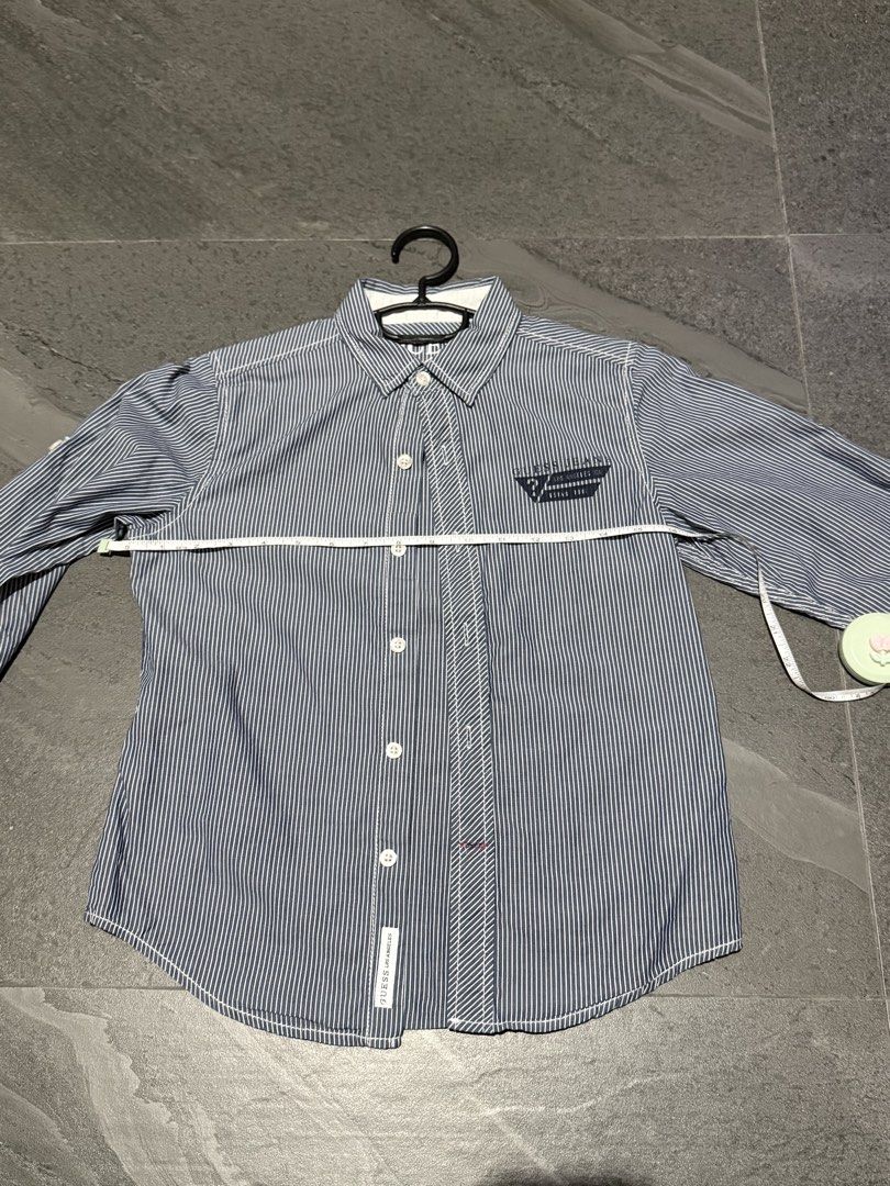 Guess polo long sleeve forkids ( preloved) (Category: Babies & Kids Fashion) located in Paranaque City. Submitted by iamminel (Listing ID 1452697917, Image 2). Description: For sale: Original Guess long sleeve for kidss can pass as brand new( lightly used) size 3-4 yo .