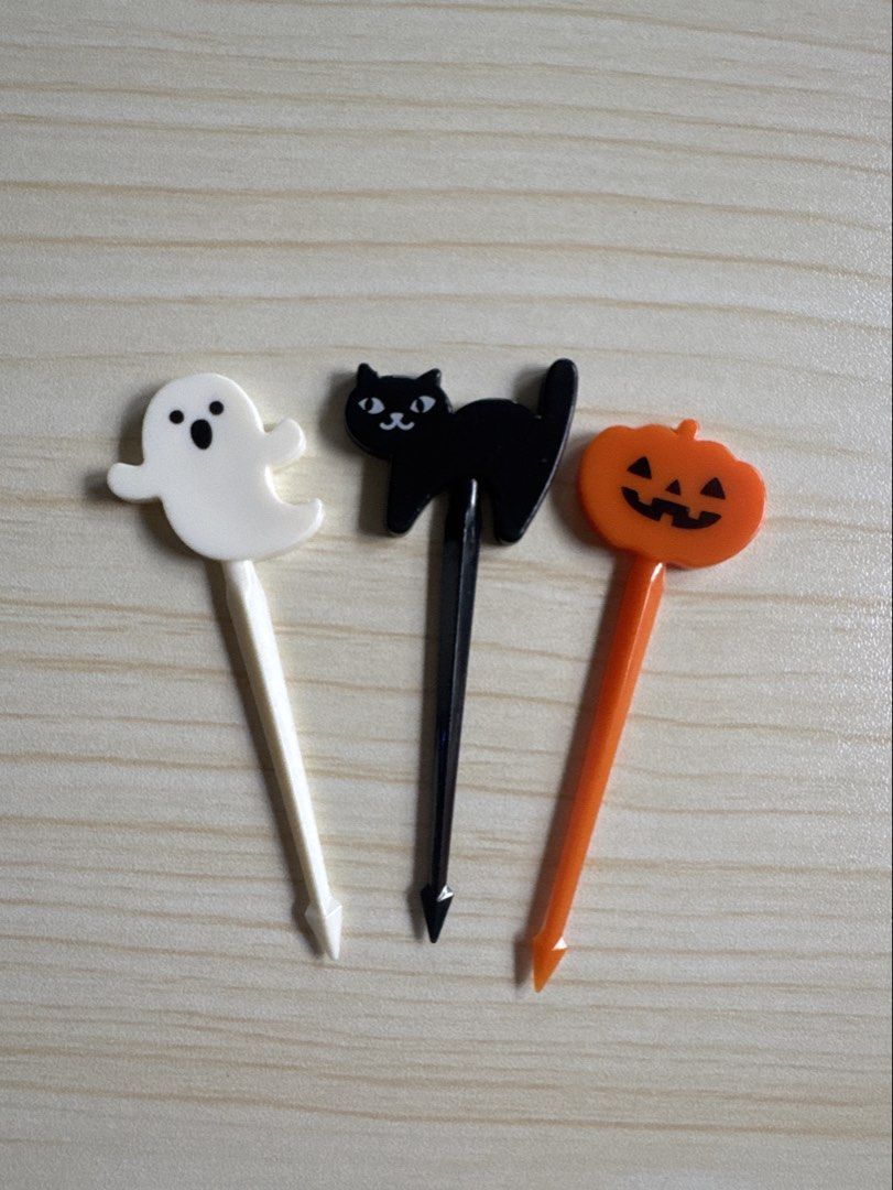 Halloween themed food picks (Category: Other Kitchenware & Tableware) located in Quezon City. Submitted by big_fat_momma (Listing ID 1393454883, Image 1). Description: 3 pcs set #bento tools.