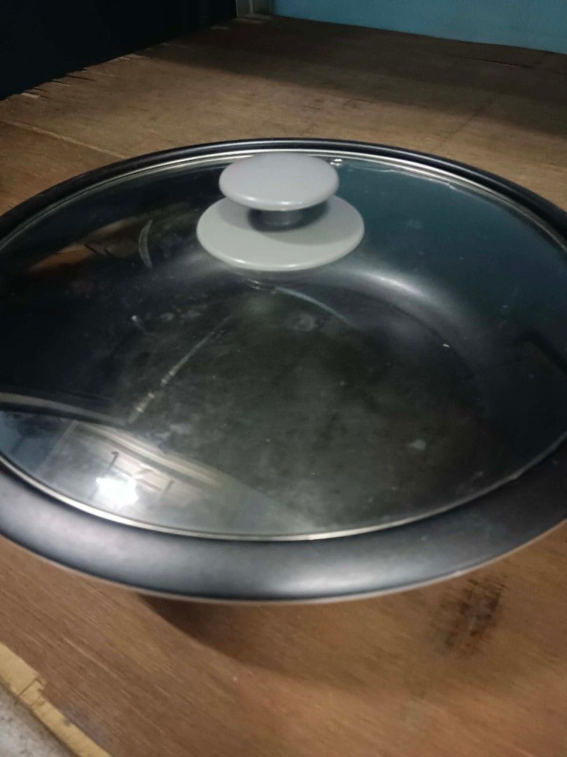 Hanabishi Multi Cooker HMC-550SS (Category: Cookers) located in Caloocan City. Submitted by cassandralohan (Listing ID 1452537958, Image 2). Description: - Hanabishi Multi-Cooker (Model: HMC-550SS) - Includes glass lid - Excellent working condition - Perfect for cooking rice and various dishes - Comes with original sales invoice - Includes warranty certificate - 1-year warranty on electrical parts - 3L capacity multi cooker for the dorm and used 