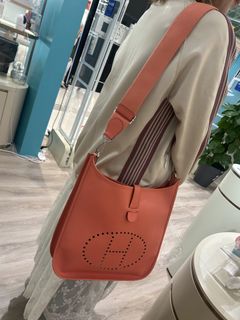 （分類：）位於 。 由 kathymui 提交（商品編號 1452601395，圖片 1）。簡介： 。