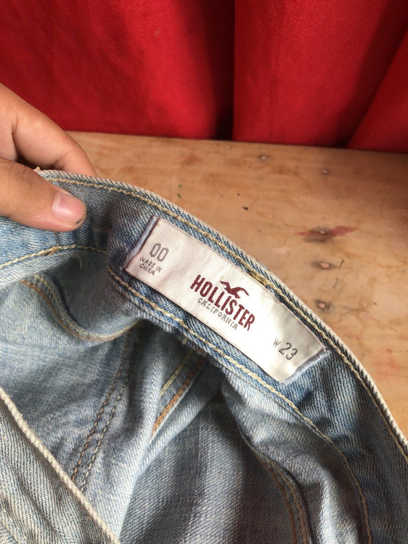 Hollister Micro Short (Category: Shorts) located in Carmen. Submitted by fukqueazz (Listing ID 1452528446, Image 3). Description: Hollister Good Condition No Issues Size 23 On Tag 📍Cebu Mop:Gcash.