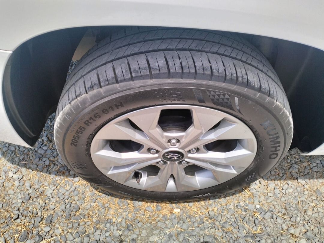 Hyundai Stargazer Auto (Category: Used Cars) located in Caloocan City. Submitted by yana.is.me (Listing ID 1452522099, Image 3). Description: Hyundai Stargazer 2024 📅 Year: 2024 🛣️ Mileage: 38,851 km ⚙️ Transmission: Automatic (IVT) 🎨 Color: White 🔧 Variant: GL IVT ✅ Sold on an as-is, where-is basis. Complete OR/CR. 💳 Financing available — low monthly, fast approval. 📍 Parañaque, Metro Manila.