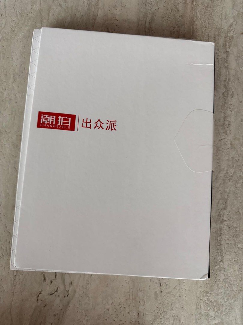 iPad screen protector (Category: Laptops & Notebooks) located in Singapore. Submitted by mattselling_81445452 (Listing ID 1452673140, Image 3). Description: .