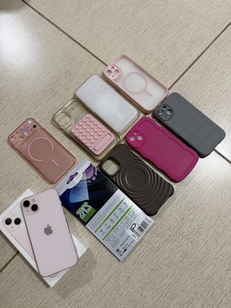 Iphone 13 128GB Pink 💗 (Category: iPhone 13 Series) located in Quezon City. Submitted by prelovedby_bnd (Listing ID 1452563687, Image 1). Description: SELLING ONLY 🎀 (MEET UP ONLY❗️) Iphone 13 128gb with box and cord RFS: Upgrading Lady owned (no scratches and dents) Taken cared of since day 1 ✨ No issues and no history of repair True tone/Face ID working 92% battery health FREEBIES: All cases and tempered glass 💗 .
