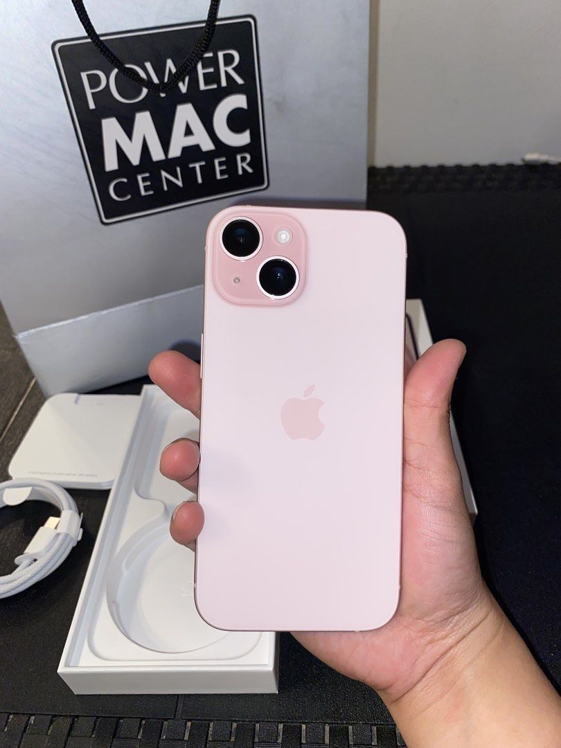 IPHONE 15 128GB BRAND NEW (Category: iPhone 15 Series) located in Manila. Submitted by macmb (Listing ID 1452694941, Image 2). Description: Iphone 15 128gb pink brand new as in bagong bukas from Powermac Philippines -no issue - 100% bh -reason for selling: prize from raffle -box and powermac paperbag.
