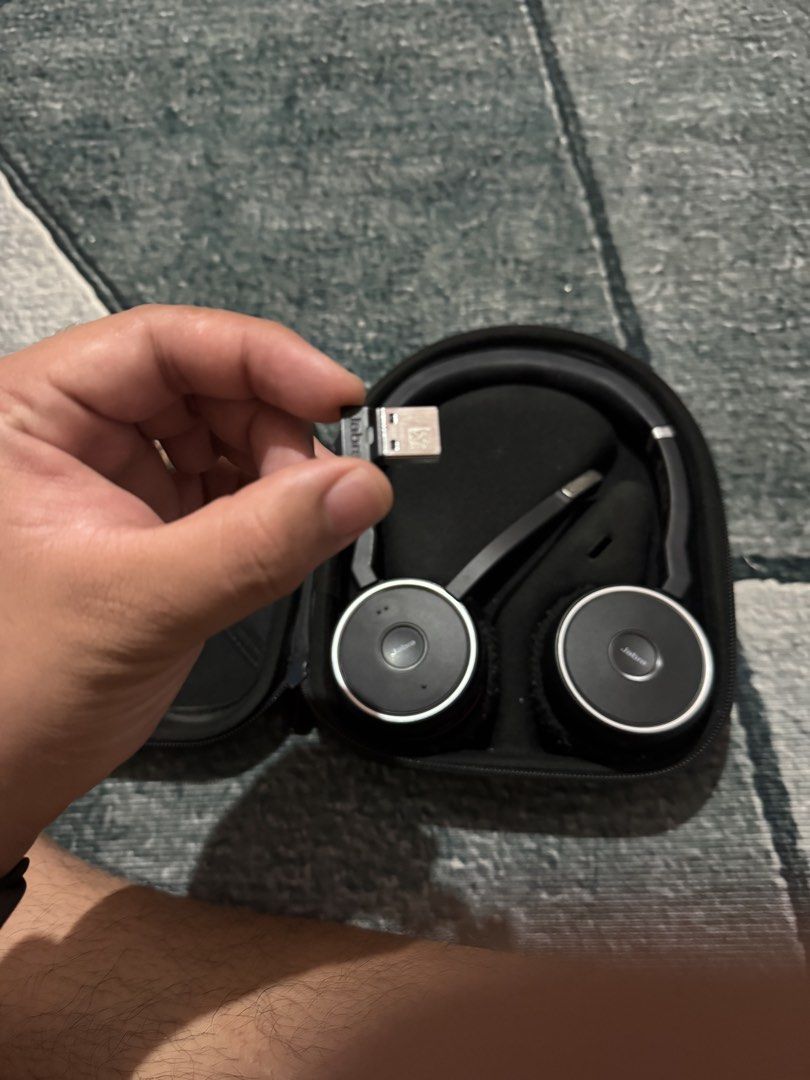 Jabra Evolve 75 (Category: Headphones & Headsets) located in General Trias. Submitted by jiyoooooo (Listing ID 1452567308, Image 2). Description: 🔥 WORK FROM HOME GAME CHANGER – Jabra Evolve 75 (Like New!) 🔥 Pagod ka na ba sa maingay na paligid habang nasa meeting? 👀 Upgrade ka na sa headset na pang-pro talaga—Jabra Evolve 75! 💼 Perfect for WFH, calls, at focus mode 🔇 Active Noise Cancelling – goodbye tahol ng aso, karaoke ng kapitbahay 😌 �