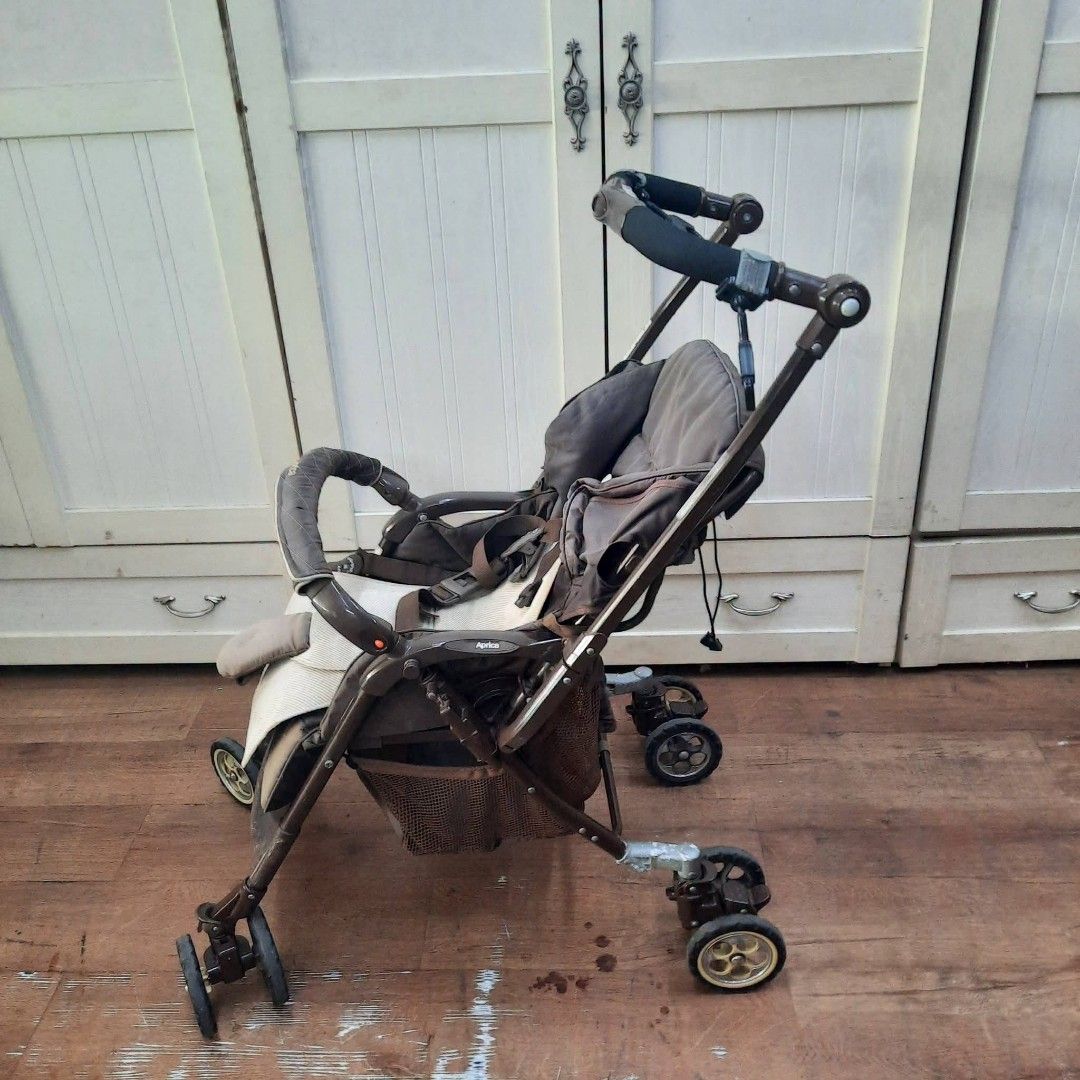Japan Surplus APRICA stroller as is missing sunshade & belt (Category: Strollers) located in Paranaque City. Submitted by eu.kr.jpsurplus (Listing ID 1452584213, Image 3). Description: 💳 𝐌𝐨𝐝𝐞 𝐨𝐟 𝐏𝐚𝐲𝐦𝐞𝐧𝐭 ✅ QR Ph Credit Card ✅️ GCash ✅ BDO Bank Transfer ✅ BPI Bank Transfer 📍 𝙋𝙖𝙮𝙢𝙚𝙣𝙩 𝙞𝙨 𝙢𝙖𝙙𝙚 𝙪𝙥𝙤𝙣 𝙥𝙞𝙘𝙠-𝙪𝙥 𝙛𝙧𝙤𝙢 𝙪𝙨..