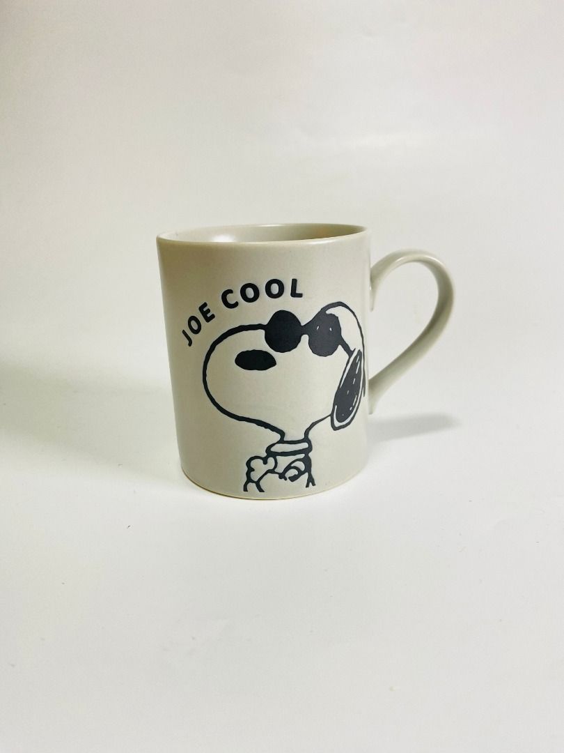 Joe Cool Snoopy Embossed Mug Kaneshotouki (Category: Coffee & Tea Tableware) located in Bacoor. Submitted by banananana12 (Listing ID 1452612991, Image 1). Description: Joe Cool Snoopy Embossed Mug Kaneshotouki 3.5” height 3” diameter .