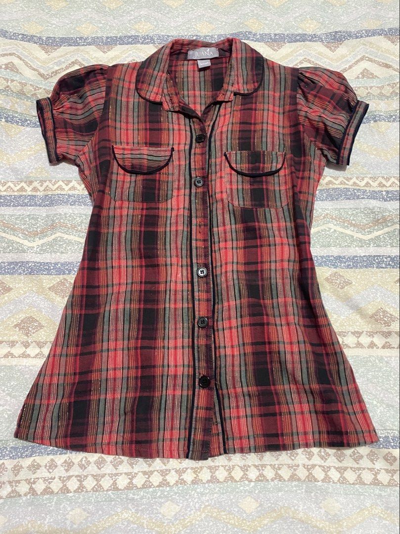 JUANA Red Plaid Button-Up Shirt with Gold Thread - Size Small (Category: Blouses) located in Quezon City. Submitted by zia_aaa (Listing ID 1452621411, Image 1). Description: - Short sleeves with puff detail - Button-up front with two chest pockets - Elasticated waist at the back - Size: Small.