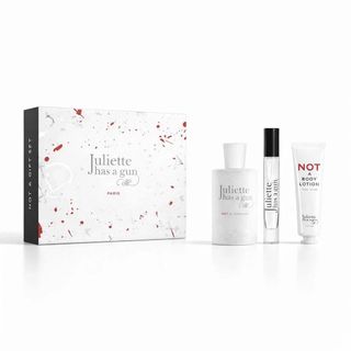 (Category: ) located in . Submitted by fragrance_journey_sg (Listing ID 1452654807, Image 1). Description: .