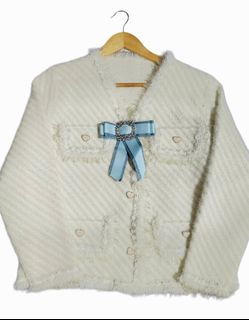 (Category: ) located in . Submitted by modishthriftstore (Listing ID 1452618743, Image 1). Description: .