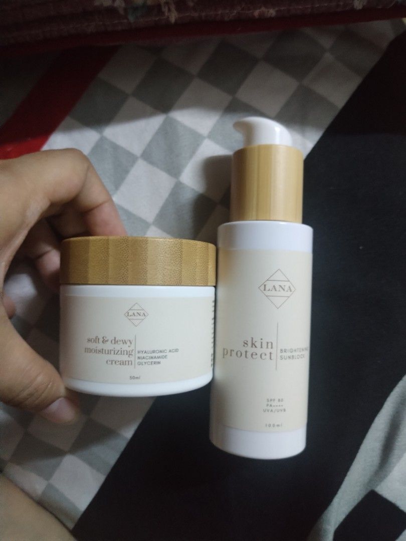 Lana Sunblock/Lana Moisturizing Cream (Category: Face Care) located in Muntinlupa City. Submitted by adohr27 (Listing ID 1452525262, Image 1). Description: Lana Sunblock 100ML new exp May 2028 Lana Soft & Dewy moisturizing cream 50ML exp Feb 2027.