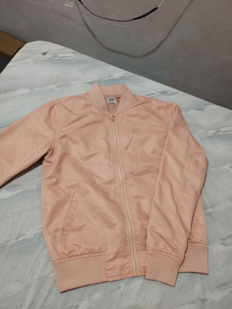 Lee Bomber Jacket - Pink - Size M (Category: Coats, Jackets and Outerwear) located in Calamba. Submitted by decluthings_ (Listing ID 1452528170, Image 3). Description: - Pink bomber jacket by Lee - Size Medium (fits Small well) - Lightweight material - Zip-up front closure - Ribbed cuffs and hem - Ideal for casual layering and easy styling.