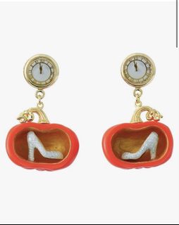 （分類：）位於 。 由 shopaholic_shoes 提交（商品編號 1452523572，圖片 1）。簡介： 。