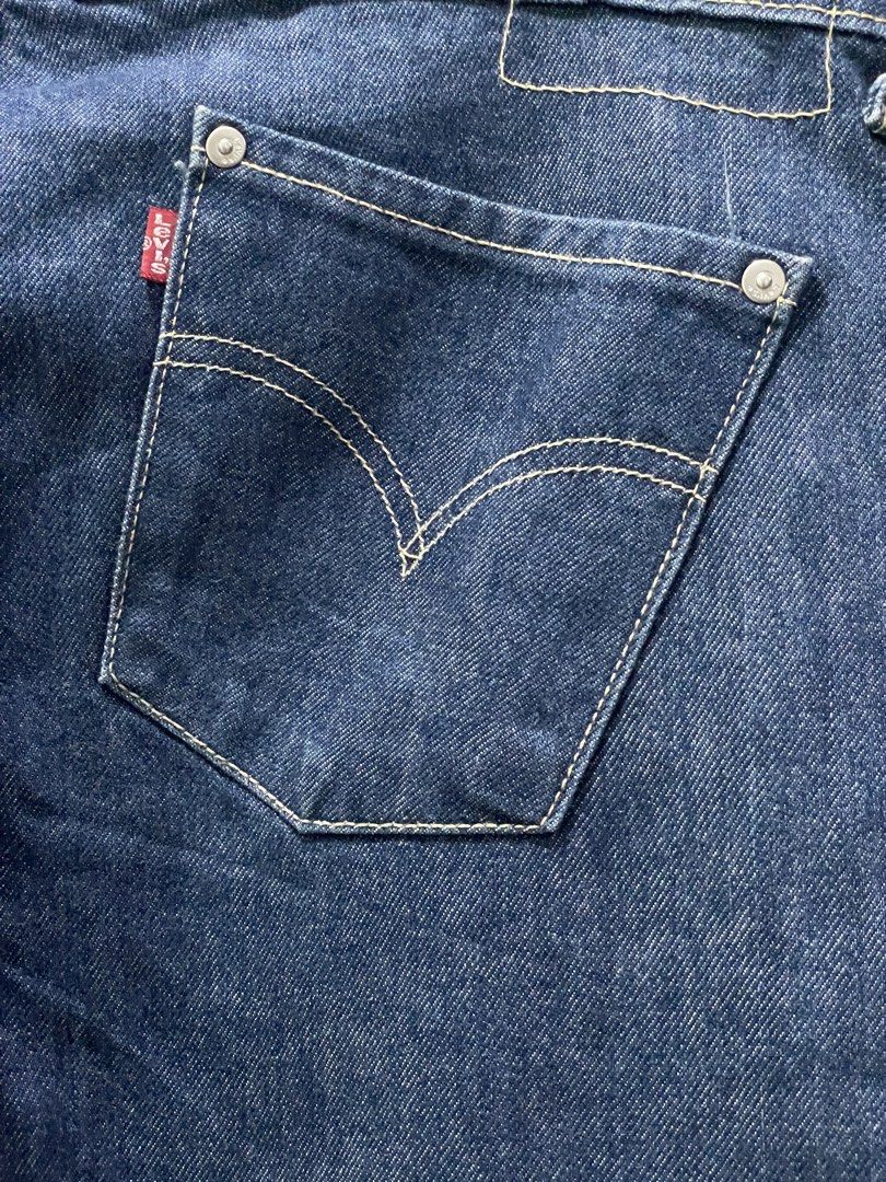 Levi's Engineered (Category: Jeans & Leggings) located in Cyberjaya. Submitted by sintakk (Listing ID 1452641908, Image 3). Description: Levis Engineered ladies Y2k Size 34 Labuh 29.5 kondisi cun .