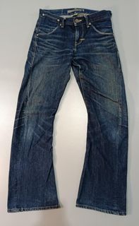 (Category: ) located in . Submitted by aydenthriftwear (Listing ID 1452676278, Image 1). Description: .