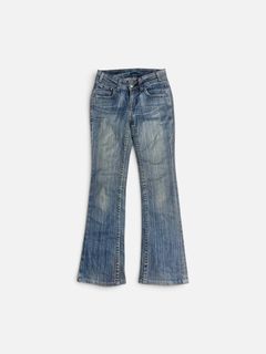 (Category: ) located in . Submitted by thrift.wrld (Listing ID 1452550627, Image 1). Description: .