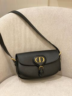 (Category: ) located in . Submitted by luxshare_preloved_ (Listing ID 1452635743, Image 1). Description: .