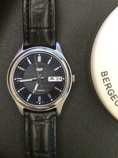 (Category: ) located in . Submitted by vintagewatches39 (Listing ID 1452617045, Image 1). Description: .