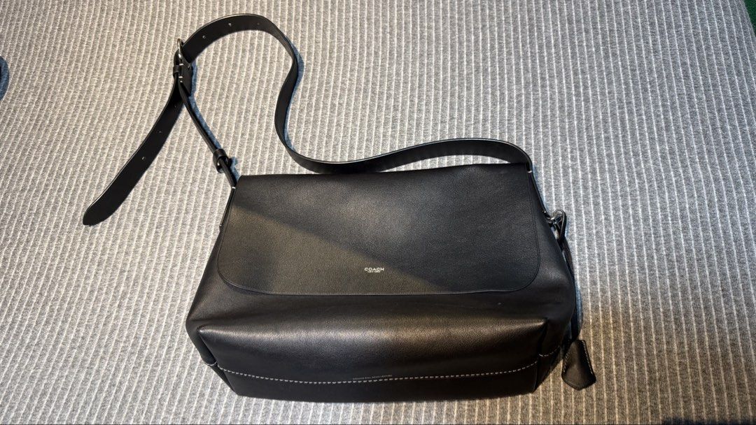 Ludlow Messenger Bag Coach - Black Leather (Category: Sling Bags) located in Valenzuela. Submitted by jaytim_ (Listing ID 1452629514, Image 1). Description: For Sale: Coach Ludlow Messenger Bag – Black Leather Condition: Excellent pre-owned condition Genuine leather Clean interior and exterior Adjustable shoulder strap Minimal signs of use No tears or major flaws RFS: Need Funds .