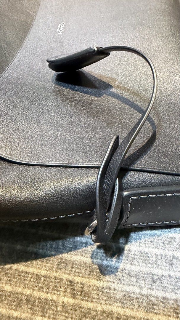 Ludlow Messenger Bag Coach - Black Leather (Category: Sling Bags) located in Valenzuela. Submitted by jaytim_ (Listing ID 1452629514, Image 3). Description: For Sale: Coach Ludlow Messenger Bag – Black Leather Condition: Excellent pre-owned condition Genuine leather Clean interior and exterior Adjustable shoulder strap Minimal signs of use No tears or major flaws RFS: Need Funds .