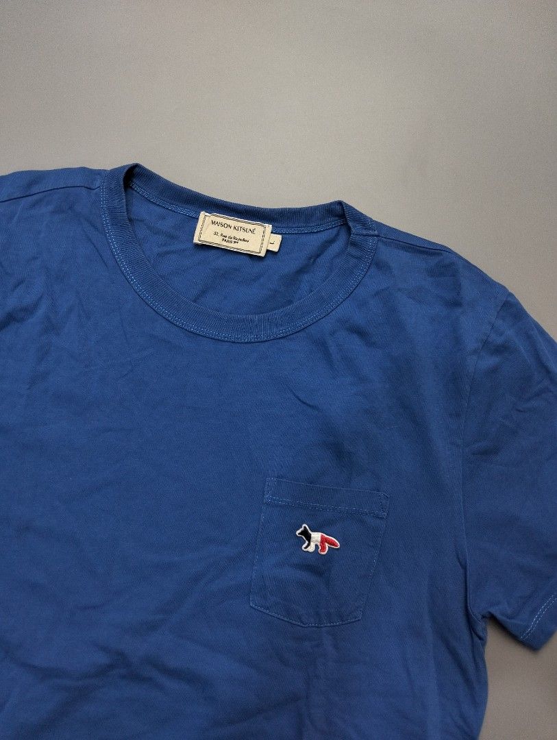 MAISON KITSUNE tricolor fox womens tee (Category: Luxury Apparel) located in Bulacan. Submitted by recycloth_ (Listing ID 1452613454, Image 2). Description: MAISON KITSUNE tricolor fox womens tee size on tag Large width : 8.5" length : 26.5" great condition no flaws hmu!.