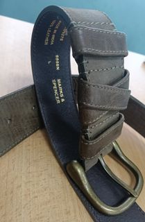 (Category: ) located in . Submitted by gomothriftstore (Listing ID 1452547350, Image 1). Description: .