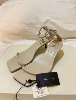 (Kategori: ) berada di . Dikirim oleh prelovedbychicc (ID iklan 1452530781, Gambar 1). Deskripsi: .